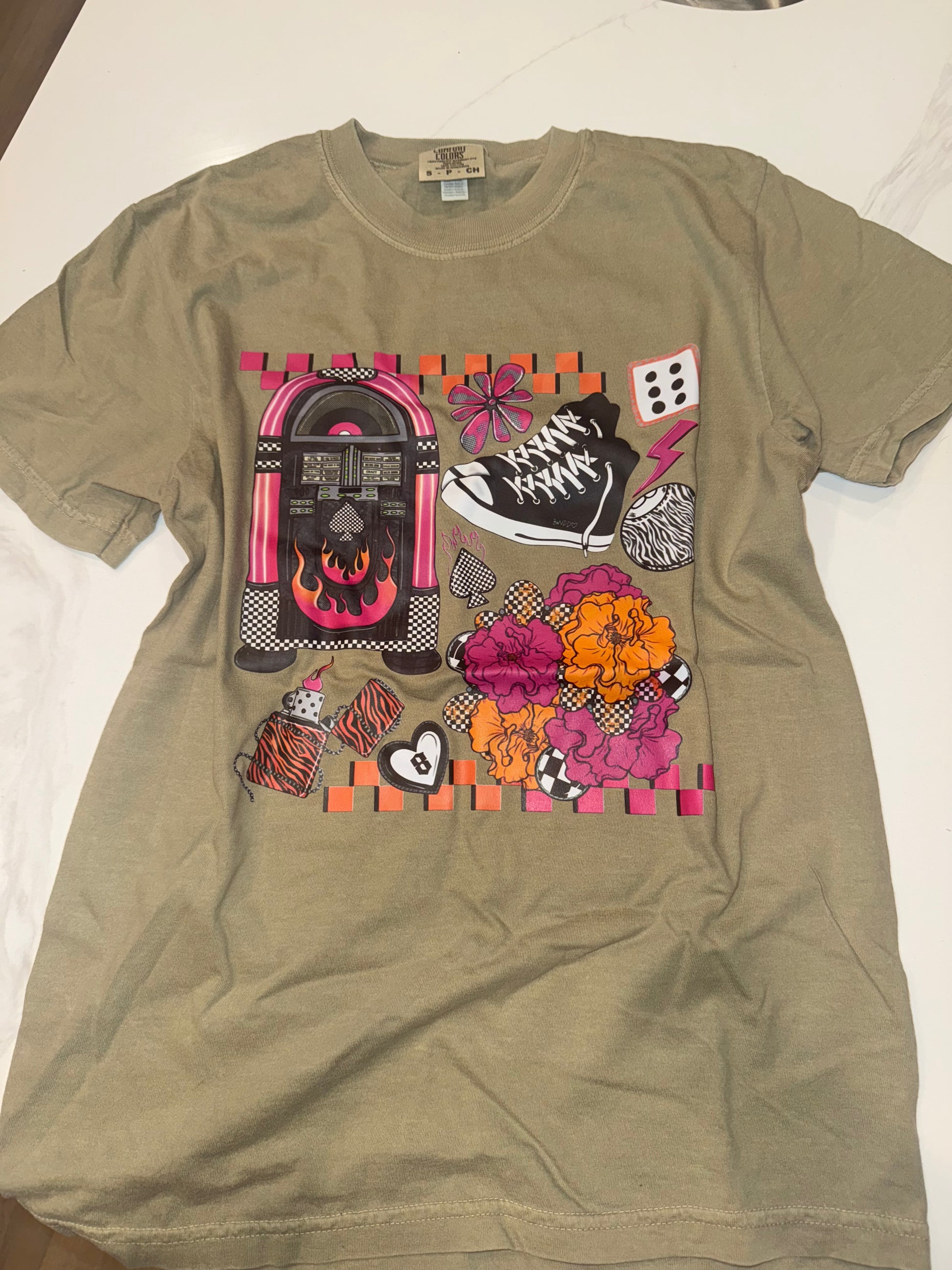 Groovey tee